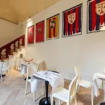 Palazzo Sbaraglini לינה וארוחת בוקר 4*
