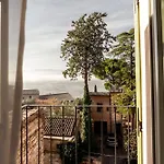 לינה וארוחת בוקר Palazzo Sbaraglini אסיסי