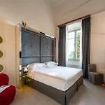 Bed & Breakfast Palazzo Sbaraglini 4*