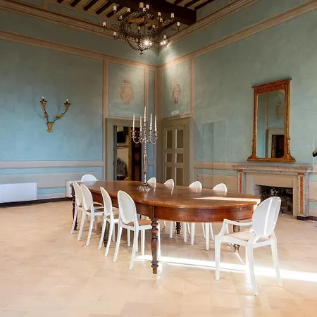 Palazzo Sbaraglini アッシジ