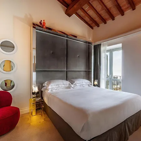 Bed & Breakfast Palazzo Sbaraglini 4*