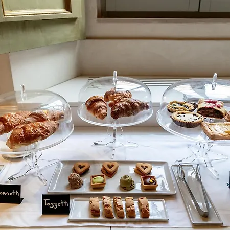 ベッド・アンド・ブレックファスト Palazzo Sbaraglini 4*