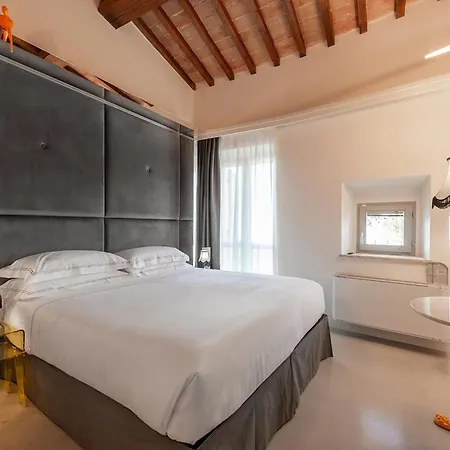 Palazzo Sbaraglini 4* Assisi
