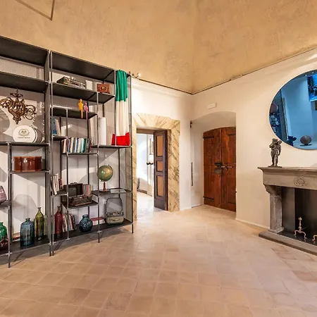 Palazzo Sbaraglini Bed & Breakfast 4*