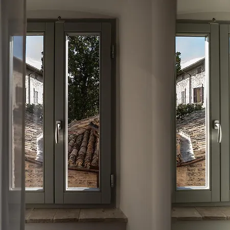 Palazzo Sbaraglini 4*