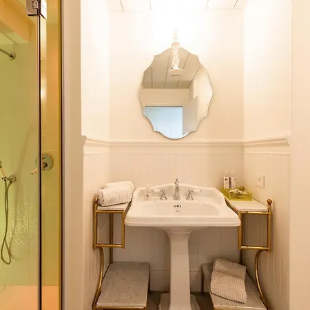 Palazzo Sbaraglini 4* アッシジ