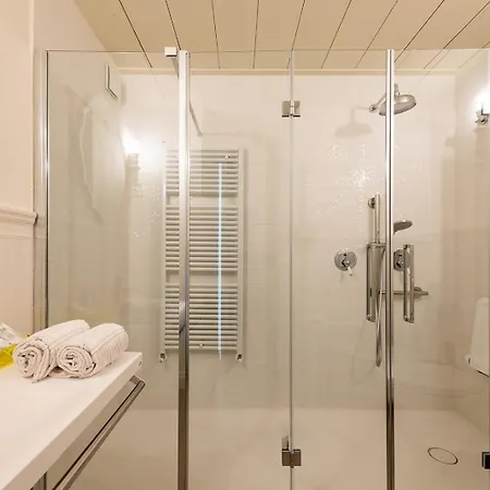 Palazzo Sbaraglini 4* アッシジ