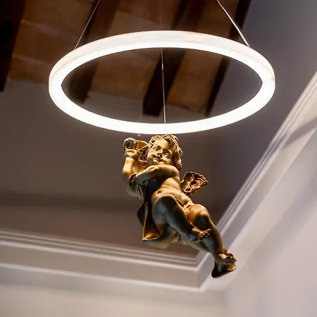 Palazzo Sbaraglini 4* アッシジ