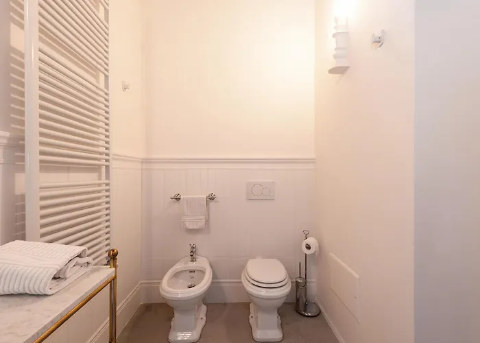 Palazzo Sbaraglini 4*