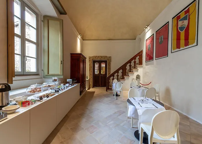 Palazzo Sbaraglini 4*