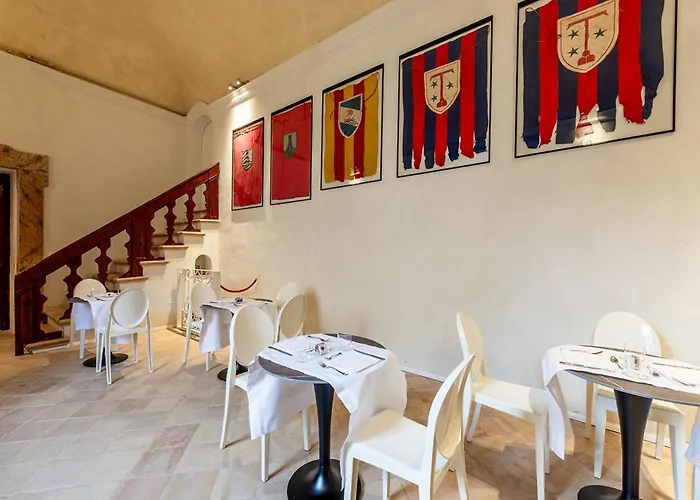 Palazzo Sbaraglini Nocleg ze śniadaniem 4*