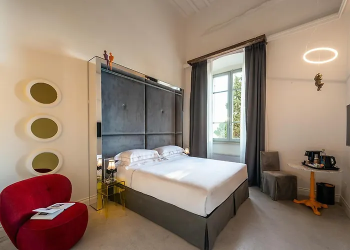 Nocleg ze śniadaniem Palazzo Sbaraglini 4*