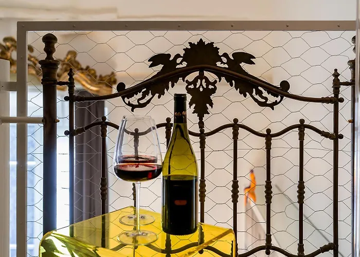 Palazzo Sbaraglini Nocleg ze śniadaniem 4*